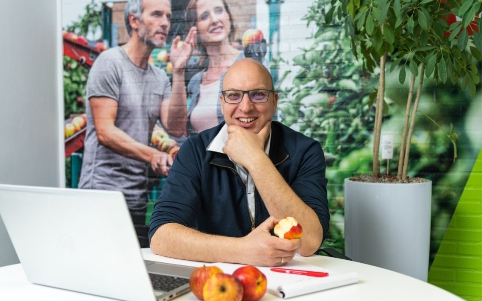 Afbeelding van verhaal Elk jaar ontvangt AB Werkt 650 fruitplukkers uit Polen – zo bereiden we ons voor
